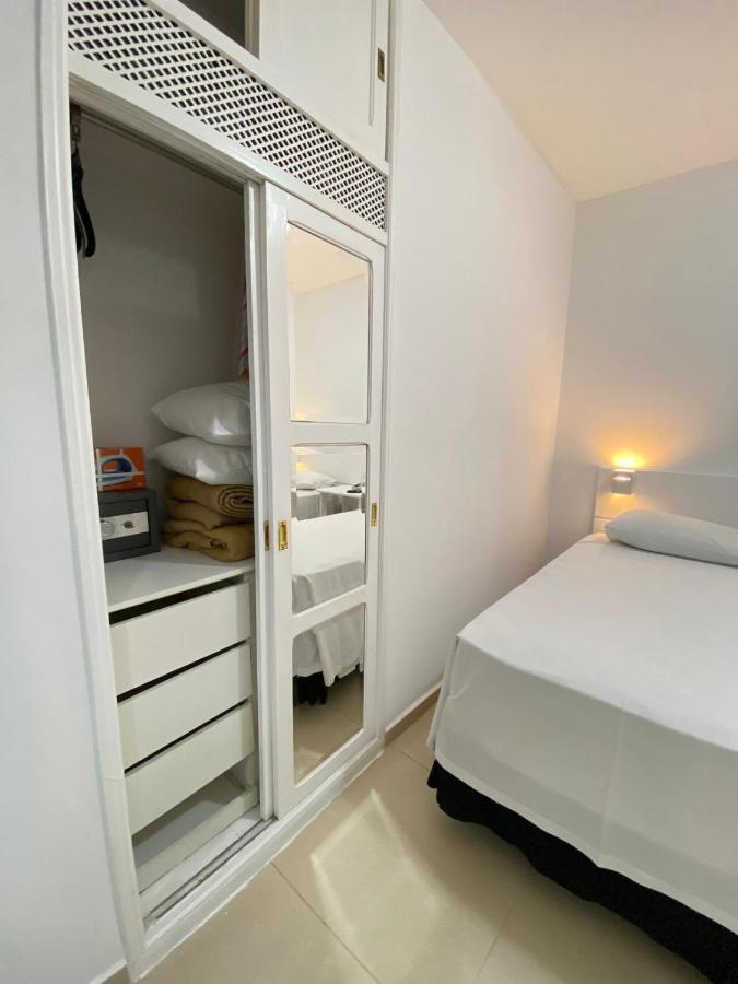 Flat no centro Gonzaga próximo à praia - Santos/SP Santos  Extérieur photo